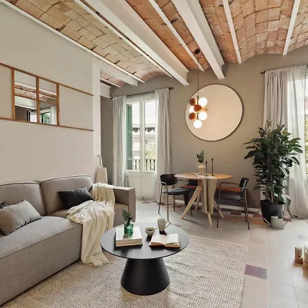 Uyuni - 2 Bedrooms And Balcony In Eixample Dreta Apartment