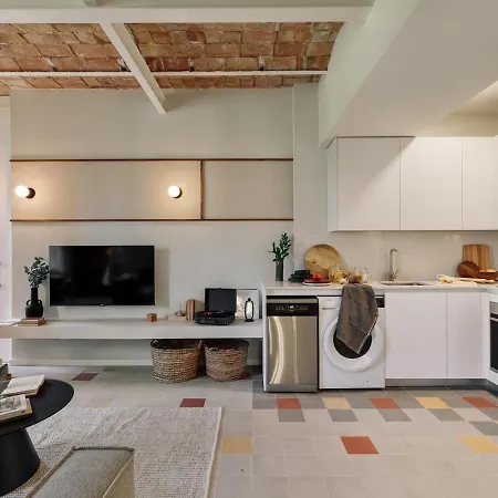 Uyuni - 2 Bedrooms And Balcony In Eixample Dreta