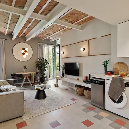 Uyuni - 2 Bedrooms And Balcony In Eixample Dreta *
